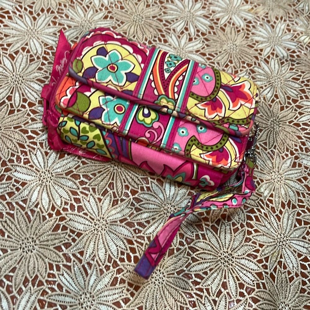Vera Bradley wallet/ wristlet